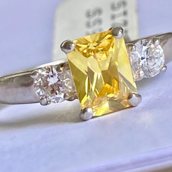 Sterling Silver Yellow Cubic Zirconia Ring Cocktail Size 9 Princess Cut 925 - Picture 1 of 10